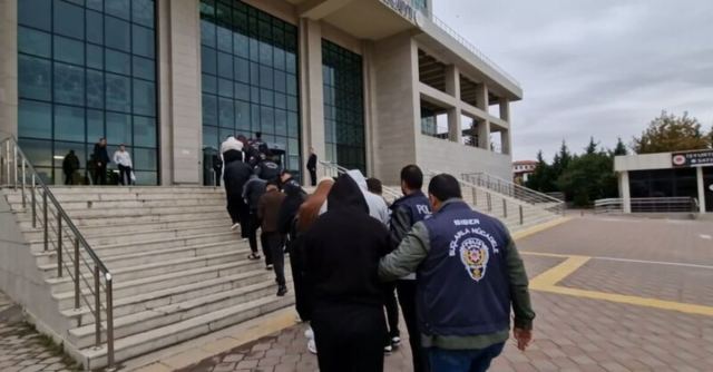 İstanbul'da Yasa Dışı Bahis Operasyonu: 24 Gözaltı