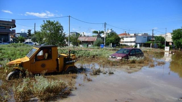 Girit Adası'nda Şiddetli Yağışlar Üç Gündür Devam Ediyor