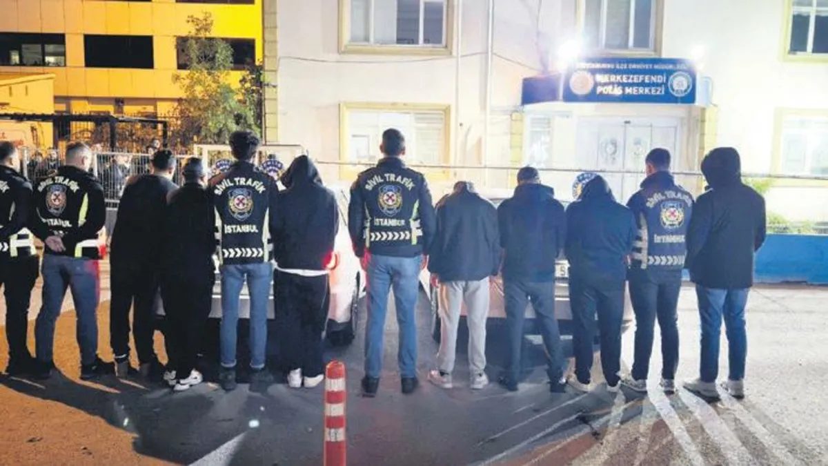 Zeytinburnu'nda Araç Sürücüleri Kavga Etti, Cezaları Ağır Oldu