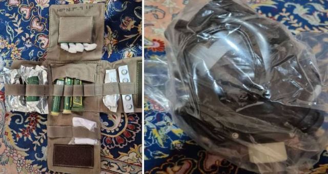 {"title": "İran, Askerlerine Kimyasal Savaş Ekipmanları Dağıtıyor", "summary": "İran, güney bölgelerindeki askerlere kimyasal, biyolojik ve nükleer korunma kitleri dağıtarak olası 