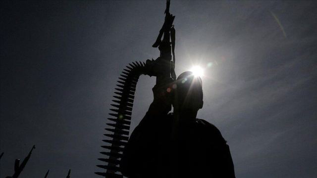 Yemen Ordusu Taiz'de Husilere 71 Saldırı Düzenledi