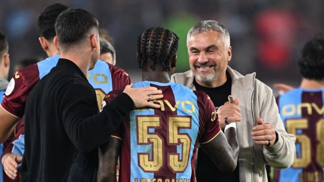 Trabzonspor, Beşiktaş'ı 2-0 ile geçerek 4. galibiyetini aldı
