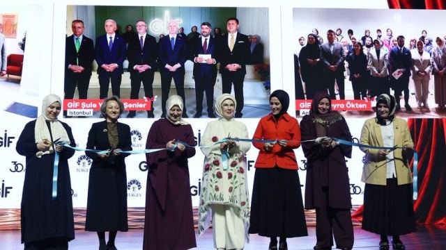 TÜRGEV GİF'27 Sezon Açılışı AKM'de Gerçekleştirildi