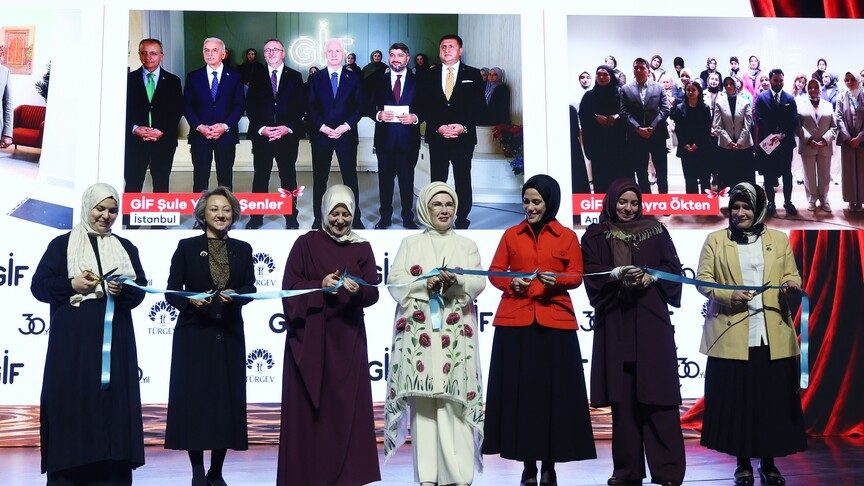 TÜRGEV GİF'27 Sezon Açılışı AKM'de Gerçekleştirildi