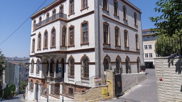 Hoca İshak Efendi İmam Hatip Ortaokulu tarihi mirası yaşatıyor