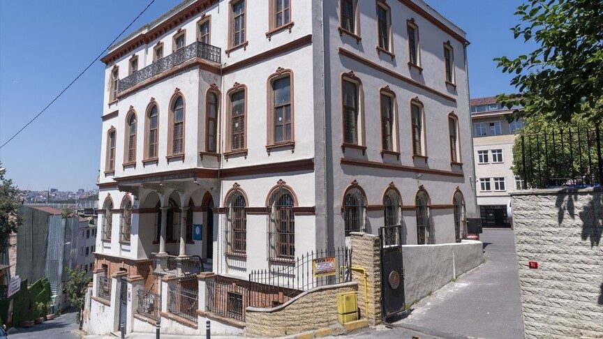 Hoca İshak Efendi İmam Hatip Ortaokulu tarihi mirası yaşatıyor