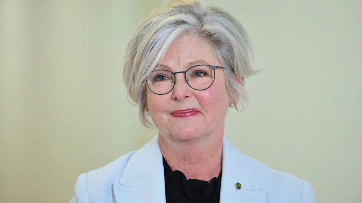 Helen Haines'e Suikast Girişimi: Araçla Çarpıldı
