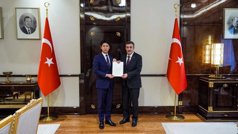 Cumhurbaşkanı Yardımcısı Yılmaz Japon heyetini kabul etti