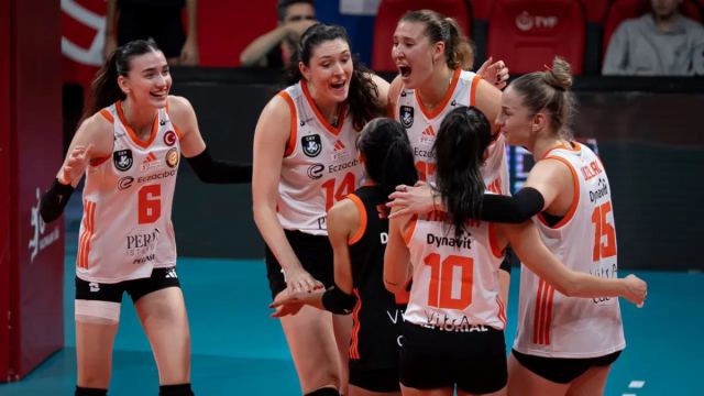 Eczacıbaşı Peron İstanbul, Voleybol Sultanlar Ligi'nde kazandı