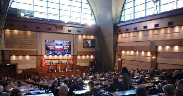 İBB Meclisi'nde Metro Arızaları İçin Soru Önergesi Verildi