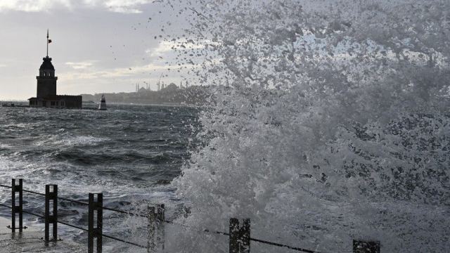 İstanbul için kuvvetli fırtına ve sağanak yağış uyarısı