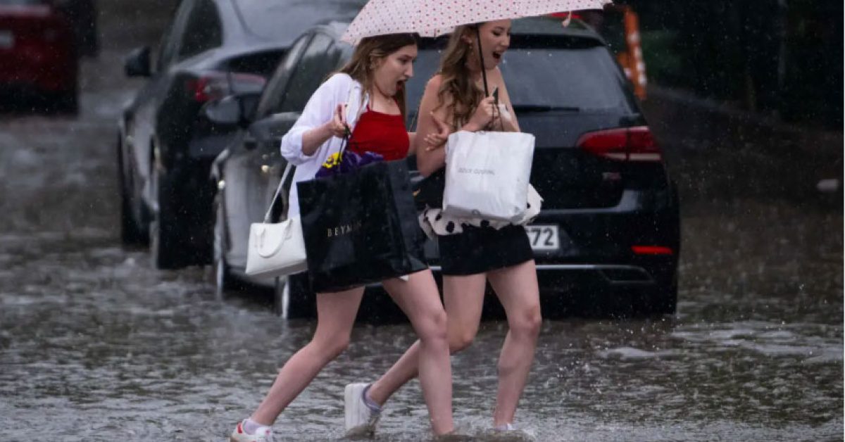 Meteoroloji İstanbul için sıcaklık düşüşü ve sarı alarm verdi
