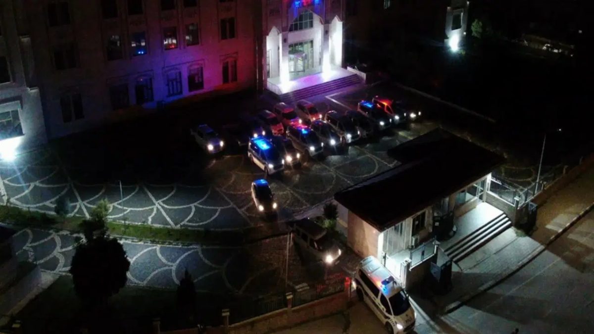 Siirt merkezli yasa dışı bahis operasyonunda 22 gözaltı