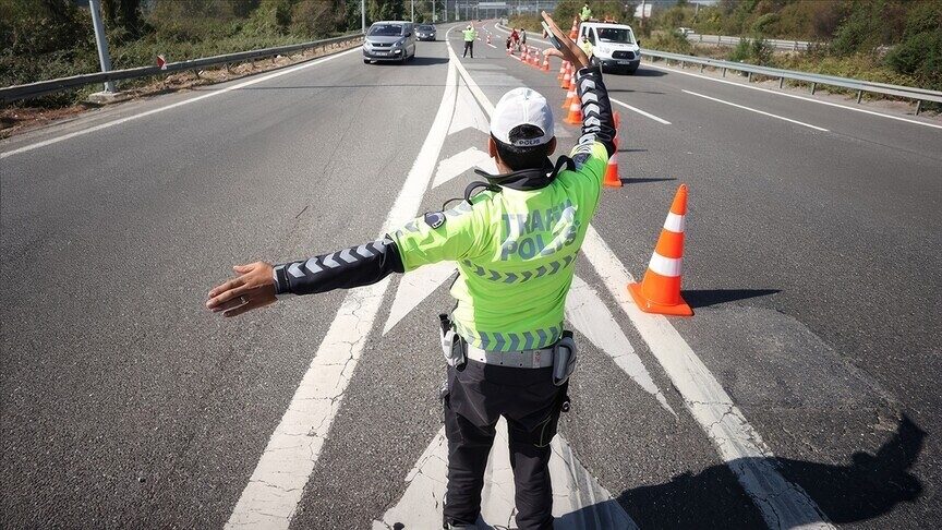 İstanbul'da bazı yollar yarın trafiğe kapatılacak