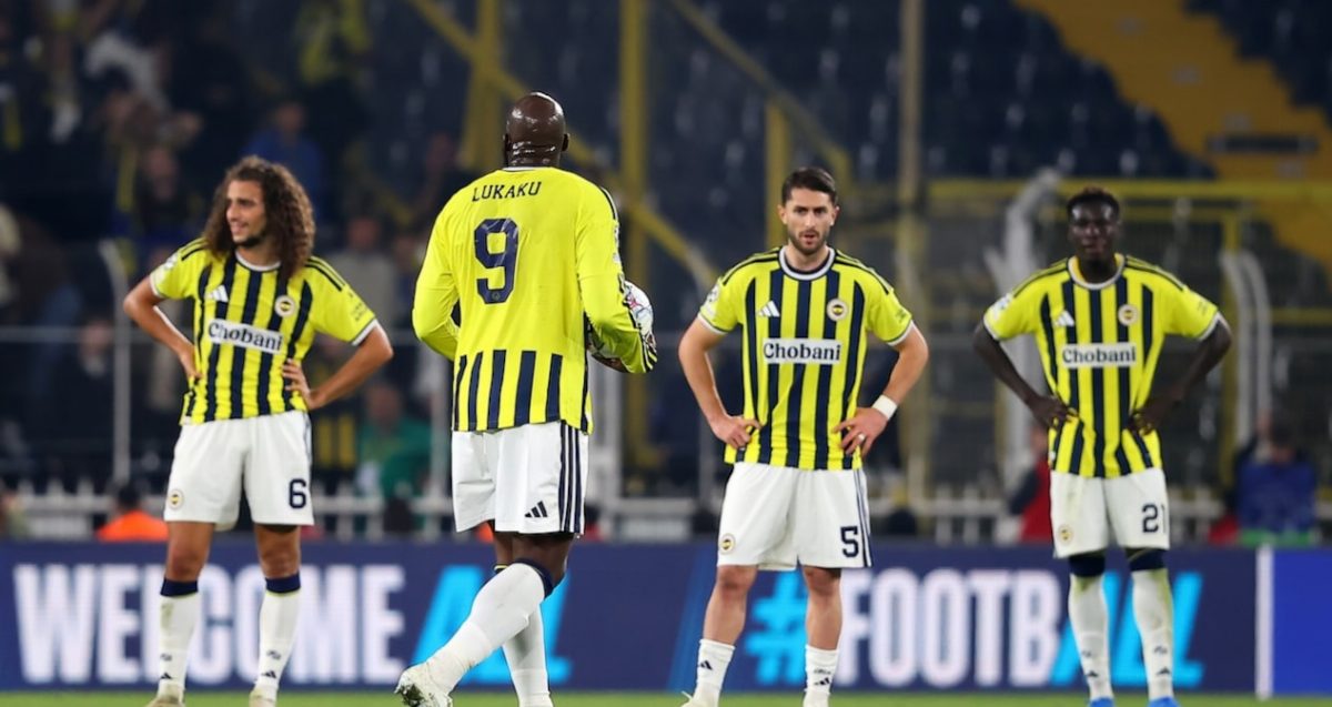 Fenerbahçe, Takım Olma Hedefinden Uzaklaşıyor