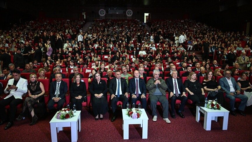 33. Uluslararası Adana Altın Koza Film Festivali'nde ödüller verildi