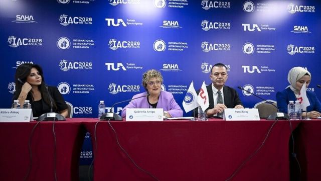 IAF Başkanı Arrigo ve TUA Başkanı Kıraç Antalya'da basın toplantısı düzenledi