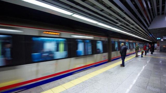 M5 Üsküdar-Sultanbeyli Metro Hattı'nda Seferler Durdu