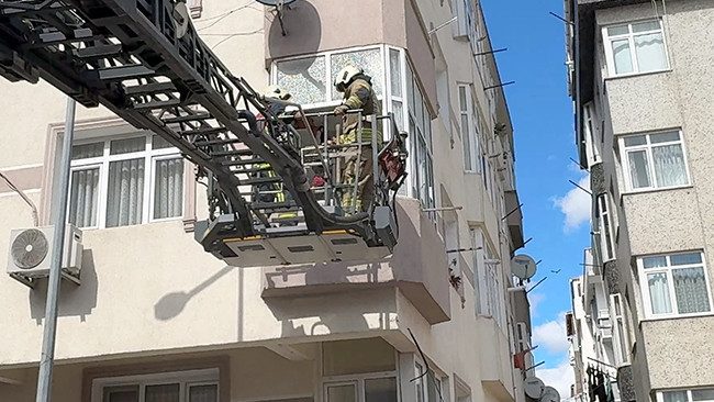 Avcılar'da Yangın: İtfaiye Ekipleri Hızla Müdahale Etti