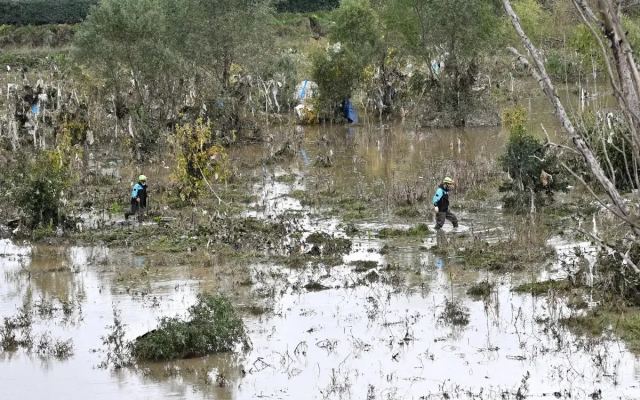 Ayazağa'da 19 Dükkan ve Kur'an Kursu Yıkıldı