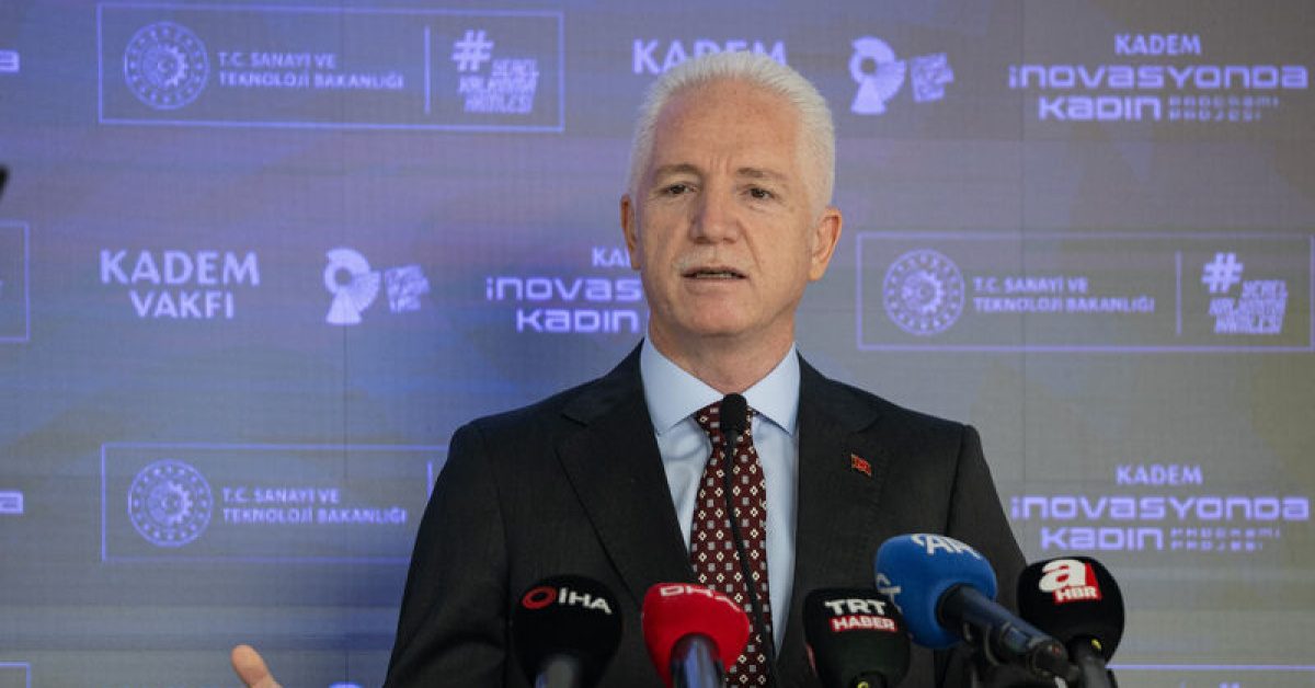 İstanbul Valisi Davut Gül, taşkınları değerlendirdi