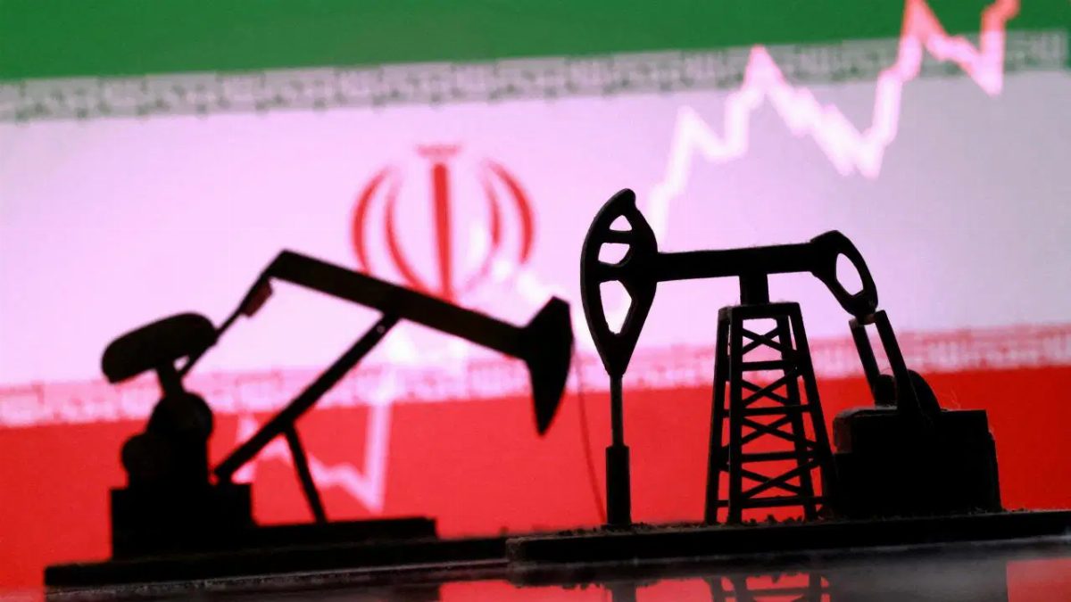 İran'dan 5 milyon ton petrol ihracatı devam ediyor