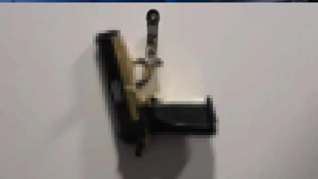 Küçükçekmece okul tuvaletinde tabanca bulundu