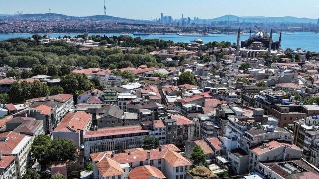 Büyük Reşitpaşa Ortaokulu eğitim geleneğini sürdürüyor