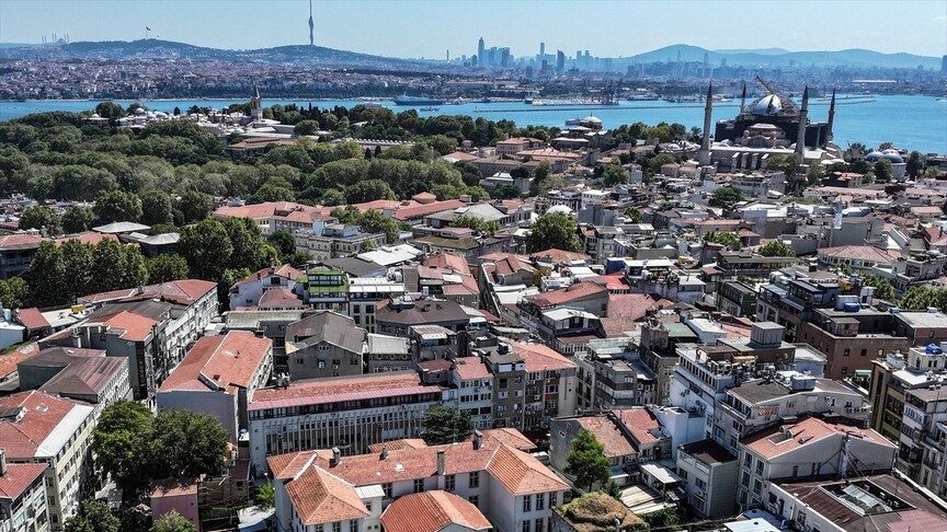 Büyük Reşitpaşa Ortaokulu eğitim geleneğini sürdürüyor