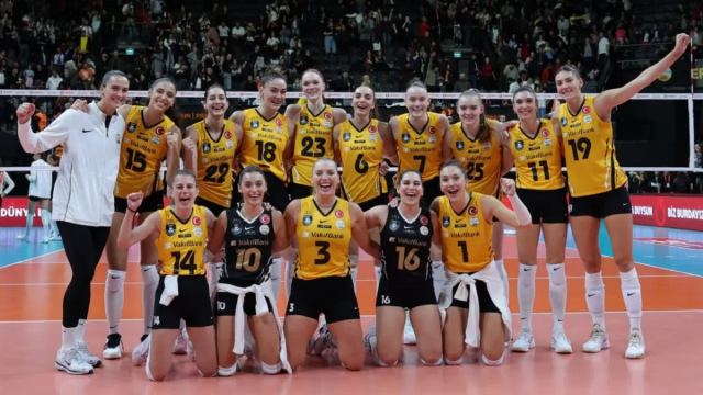 VakıfBank, Eczacıbaşı Peron İstanbul'u 3-2 yendi