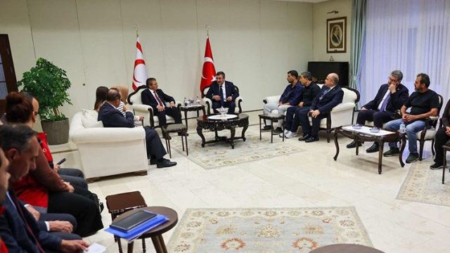 Cumhurbaşkanı Yardımcısı Yılmaz, Filo Jet faciasında ailelerle buluştu