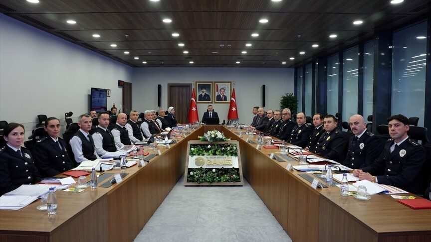 Bakan Çiftçi başkanlığında asayiş konulu güvenlik toplantısı yapıldı