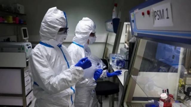 Rusya'da Veba Paniği: 28 Yaşındaki Teknisyen Hayatını Kaybetti