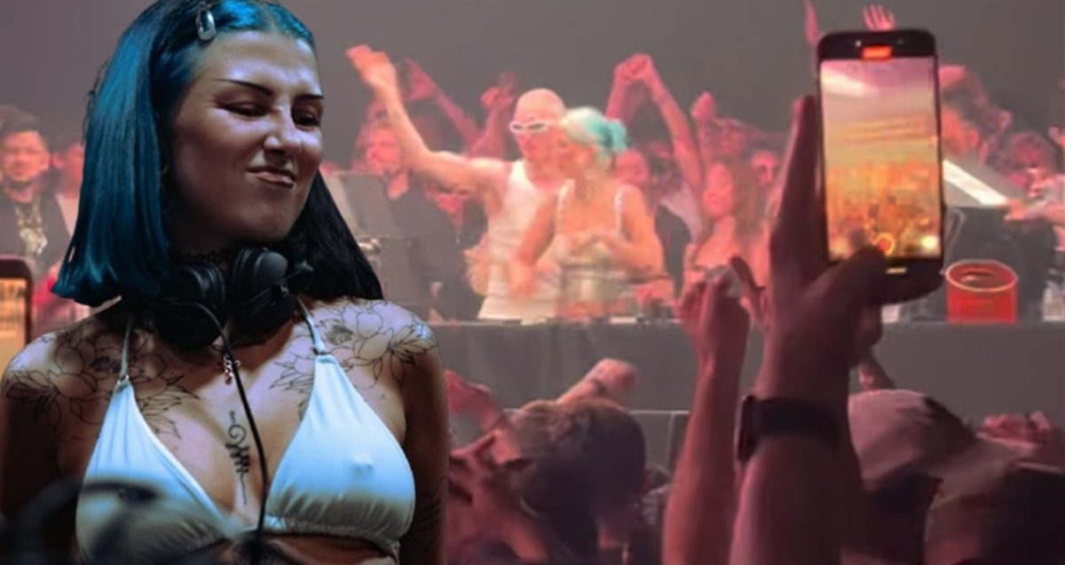 İstanbul'daki Konserde Fenalaşan Üç Kişiden Biri Hayatını Kaybetti