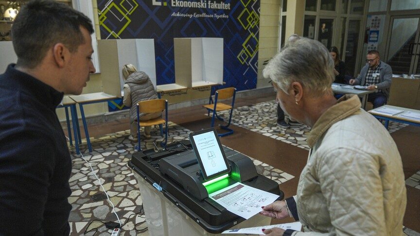 Bosna Hersek'te genel seçimde oy verme işlemi başladı