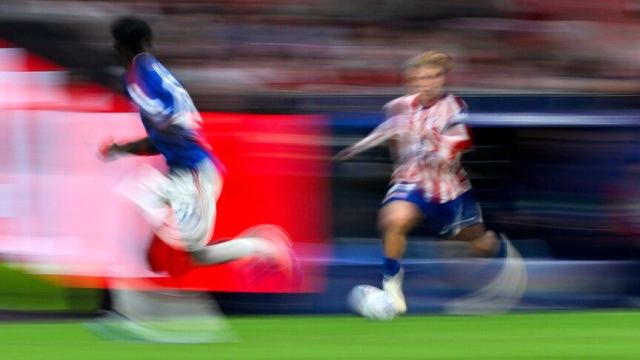 Galatasaray, UEFA Şampiyonlar Ligi'nde Barcelona'ya Yenildi