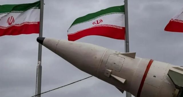İran, Trump'ın Açıklamalarına 'Bombaların Babası' ile Yanıt Verdi