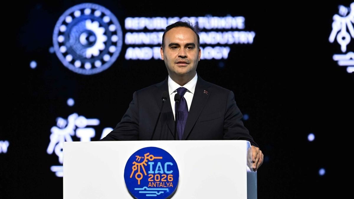 Bakan Kacır, 'Daha adil bir dünya mümkün' dedi