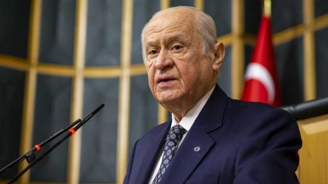 Devlet Bahçeli, gençlere 'sokak' uyarısında bulundu