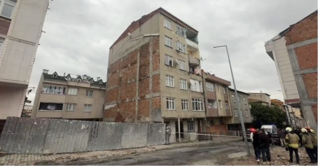 Küçükçekmece'de 7 katlı bina tedbir amaçlı tahliye edildi