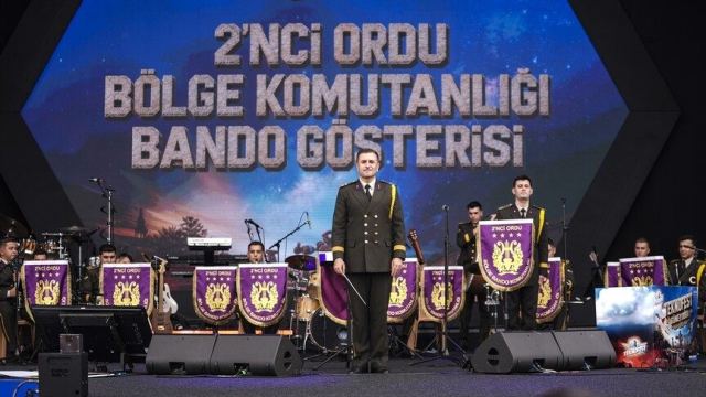 TEKNOFEST Şanlıurfa'da Askeri Bando Konseri Düzenlendi