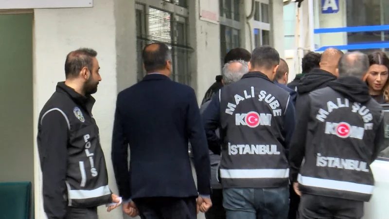 İstanbul'da Sermaye Piyasası Soruşturmasında 12 Şüpheli Adliyeye Sevk Edildi