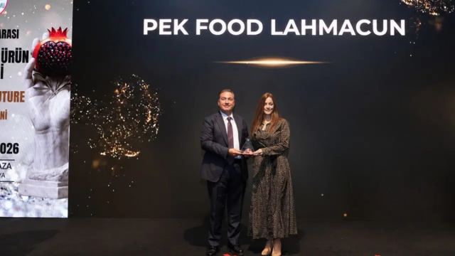Pek Food, İstanbul'da Gıda Sektörünün Ödülünü Aldı