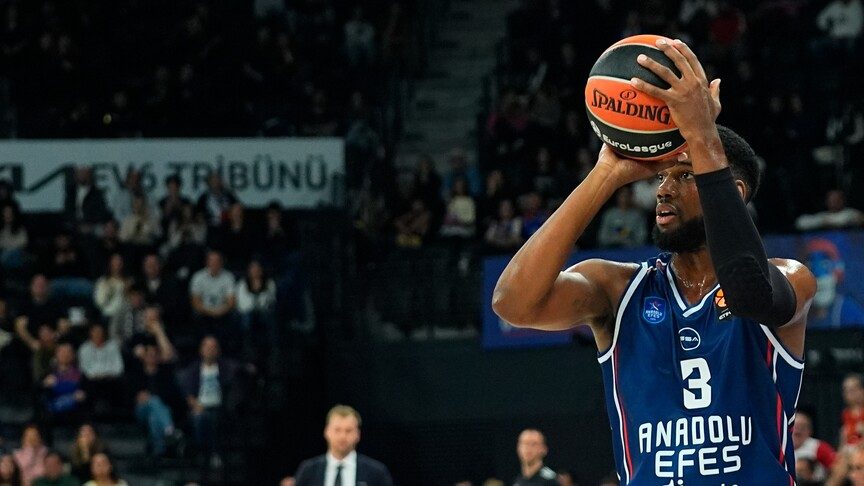 Anadolu Efes, Zalgiris Kaunas'a Konuk Oluyor