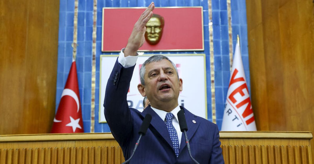 Özgür Özel TBMM'de partisinin grup toplantısında konuştu