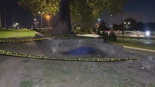 Zeytinburnu'nda tarihi surların önünde erkek cesedi bulundu