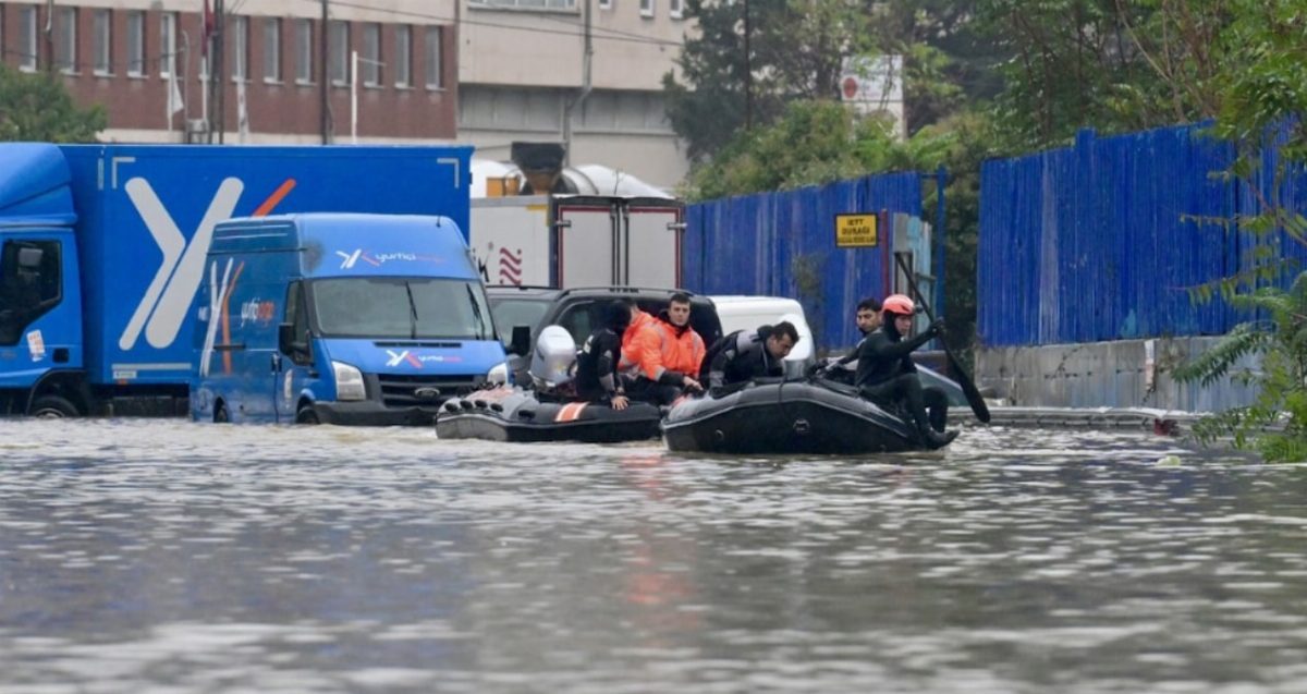 İstanbul'da Sel Felaketi: 5 Kişi Hayatını Kaybetti