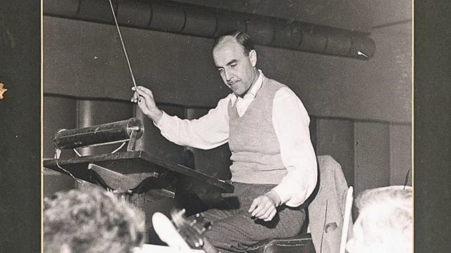 Cemal Reşit Rey sergisi CRR Konser Salonu'nda açıldı
