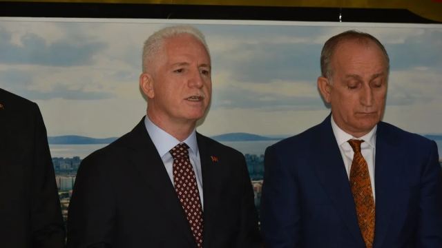 Maltepe’de çöken bina için 9 milyon TL destek toplantısı