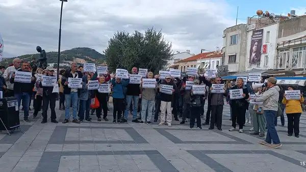 Foça’da Halk TV Baskısına Tepki Gösterildi